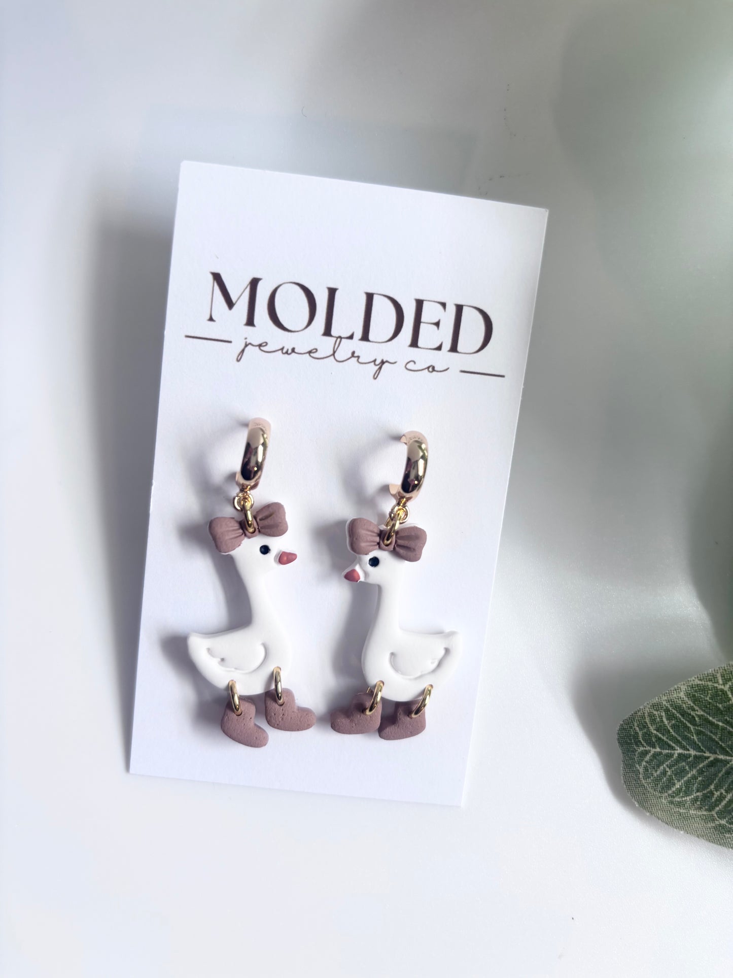 bow geese in light brown