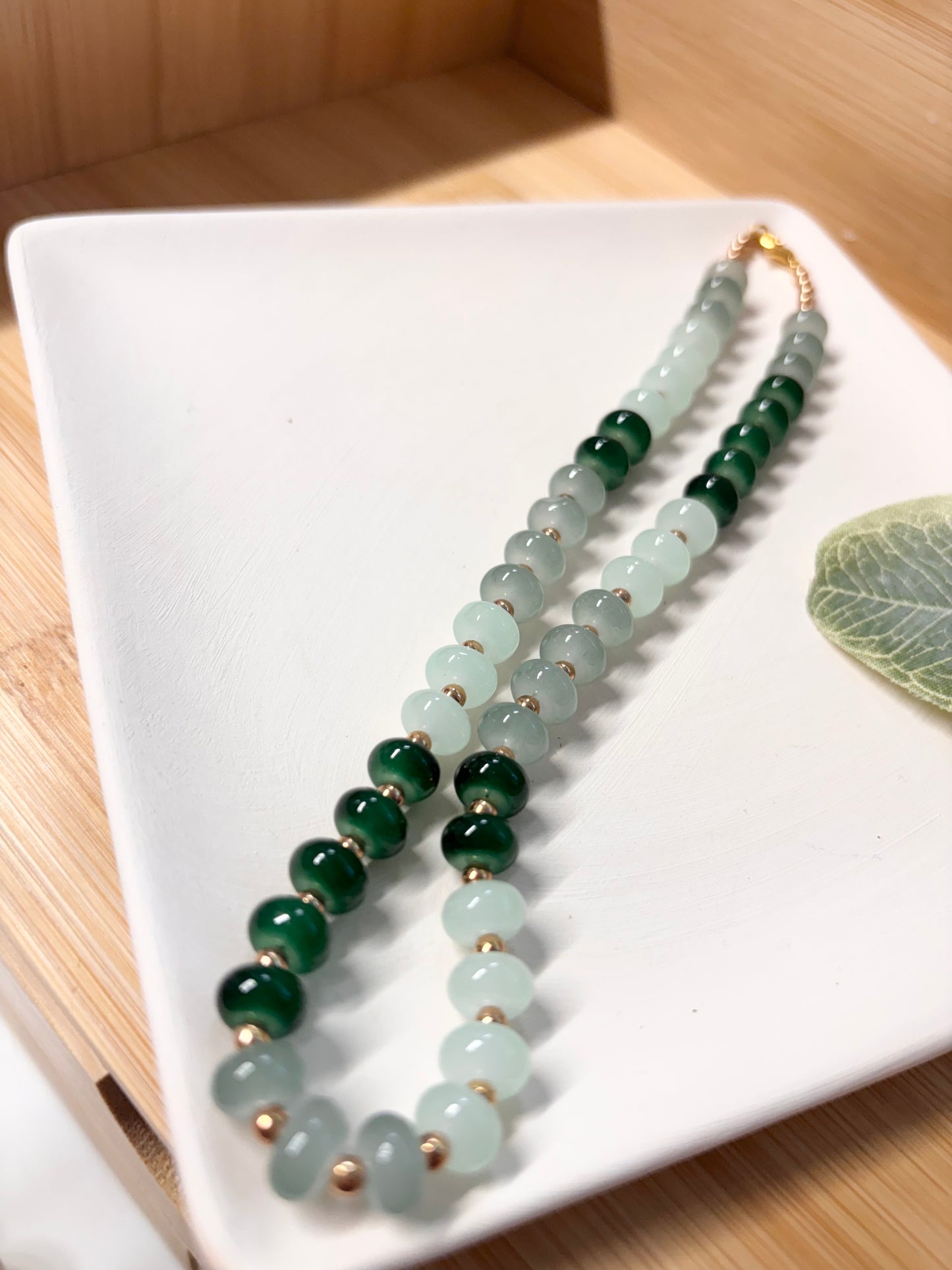 green gradient beaded choker necklace