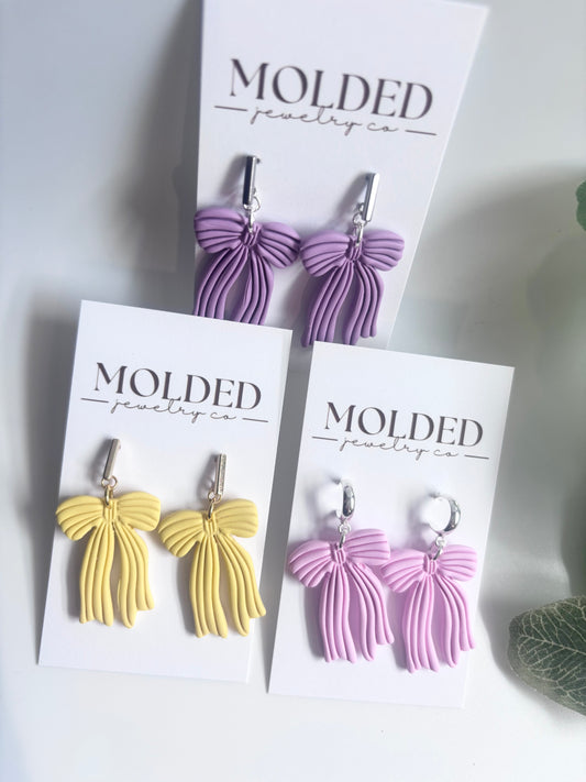 spring textured bow earrings