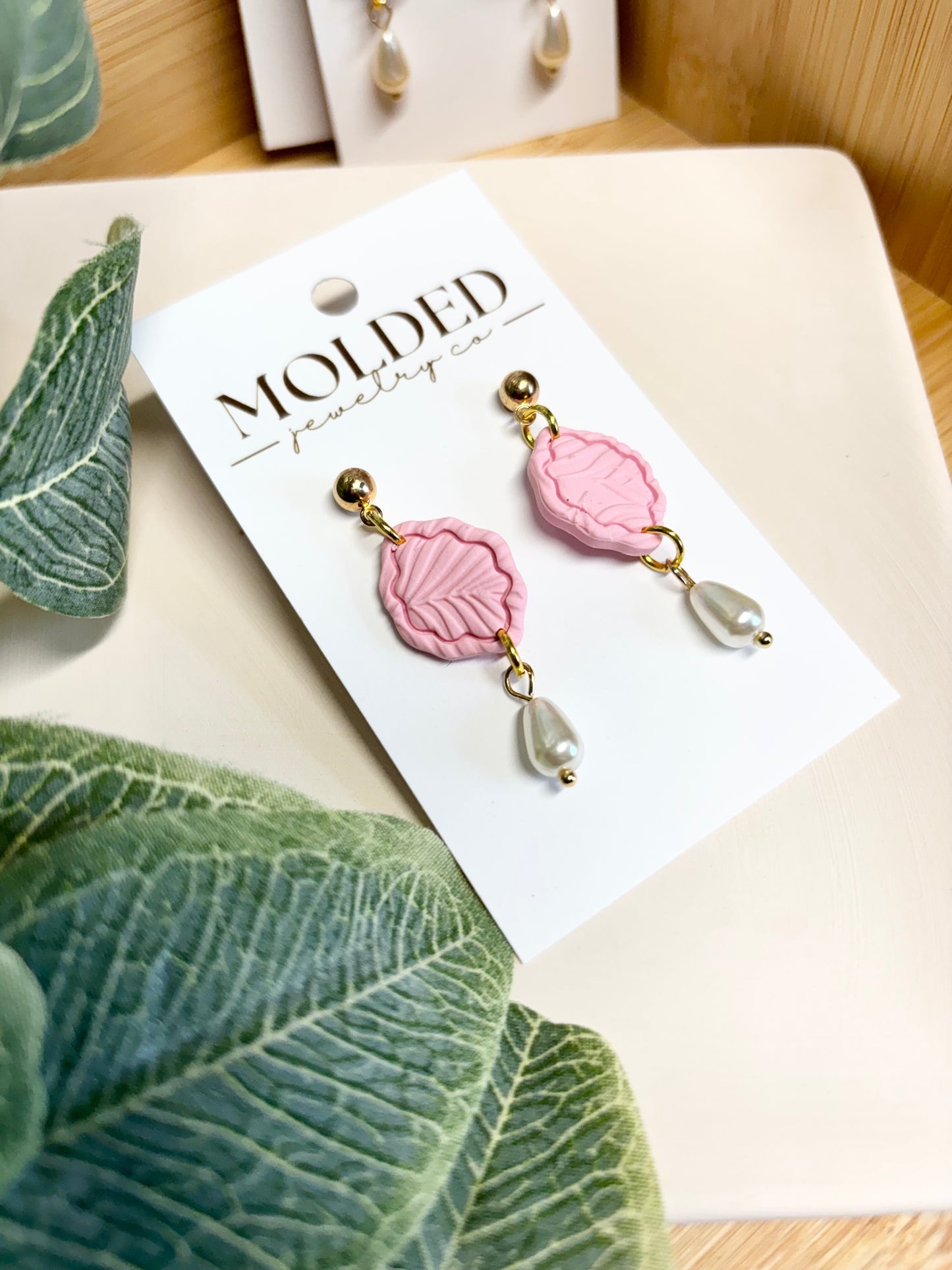 the Kate pearl dangle