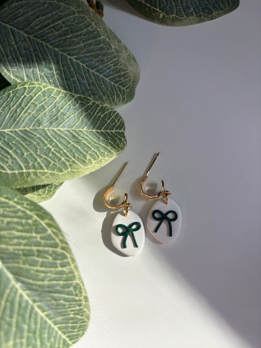 bow dangle in shamrock